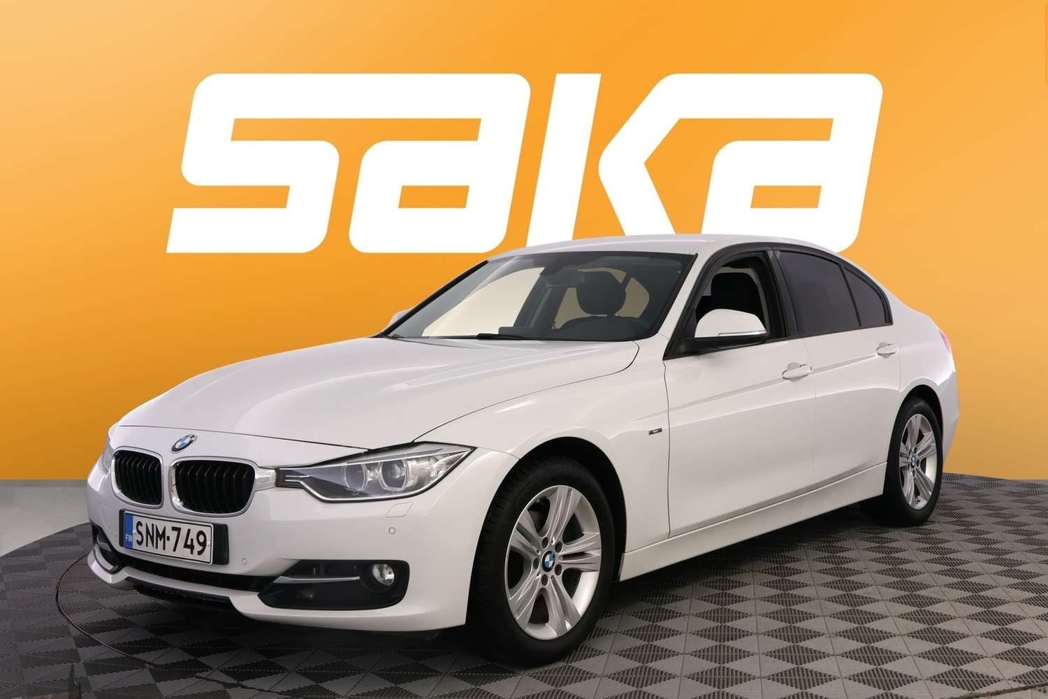 BMW 320 vaihtoauto