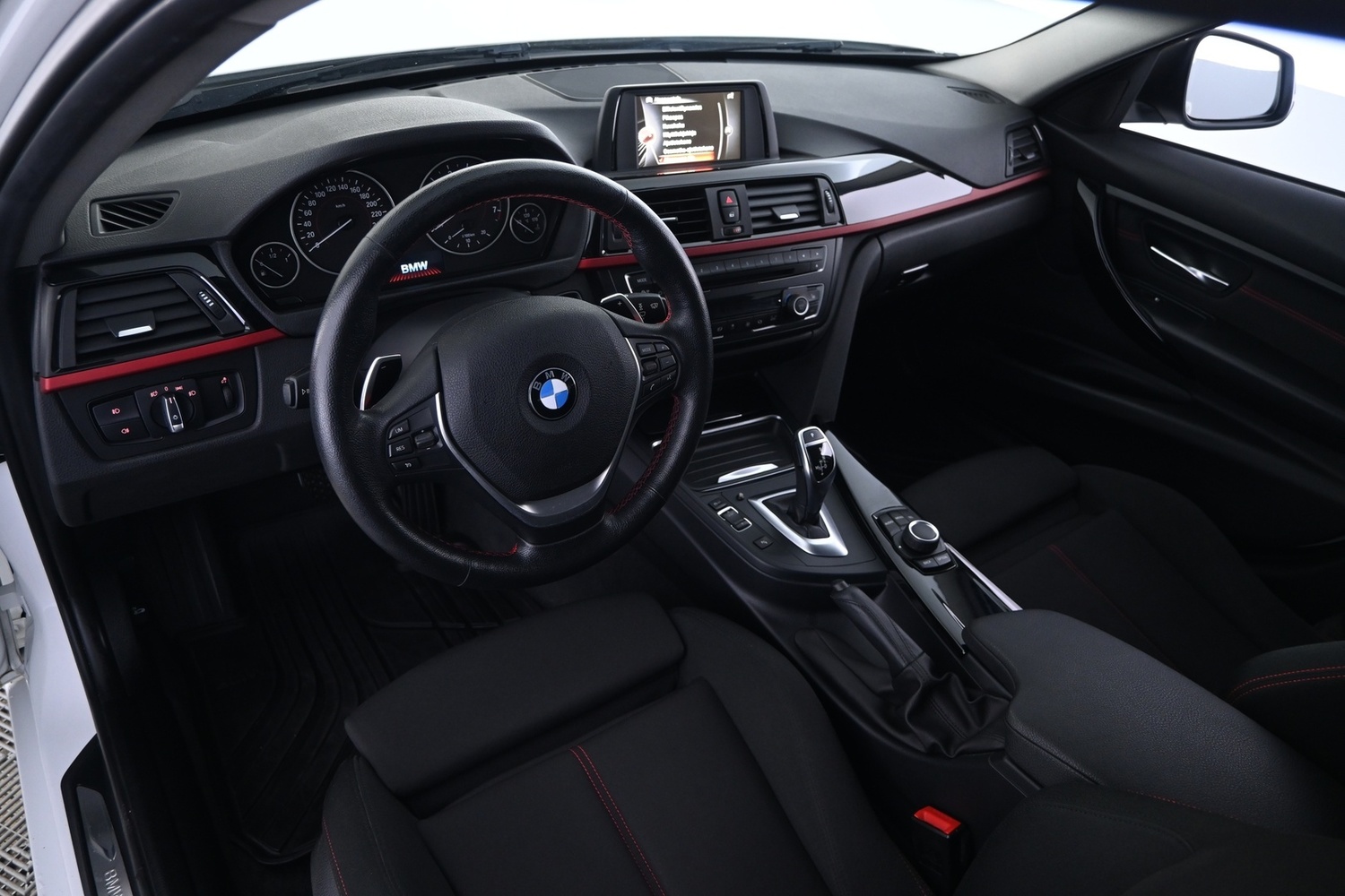 BMW 320 vaihtoauto
