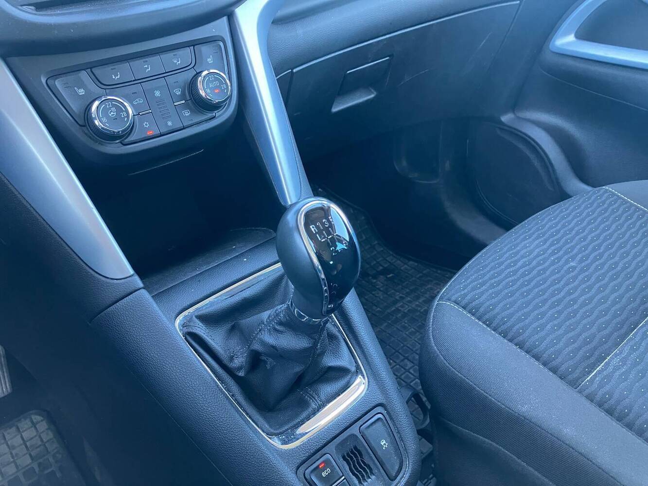 Opel Zafira Tourer vaihtoauto