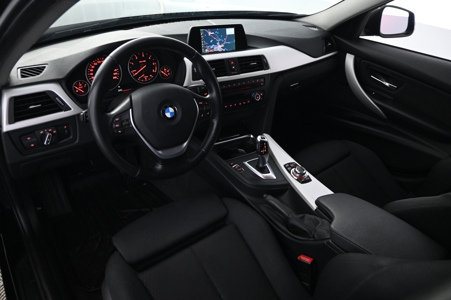 BMW 318 vaihtoauto