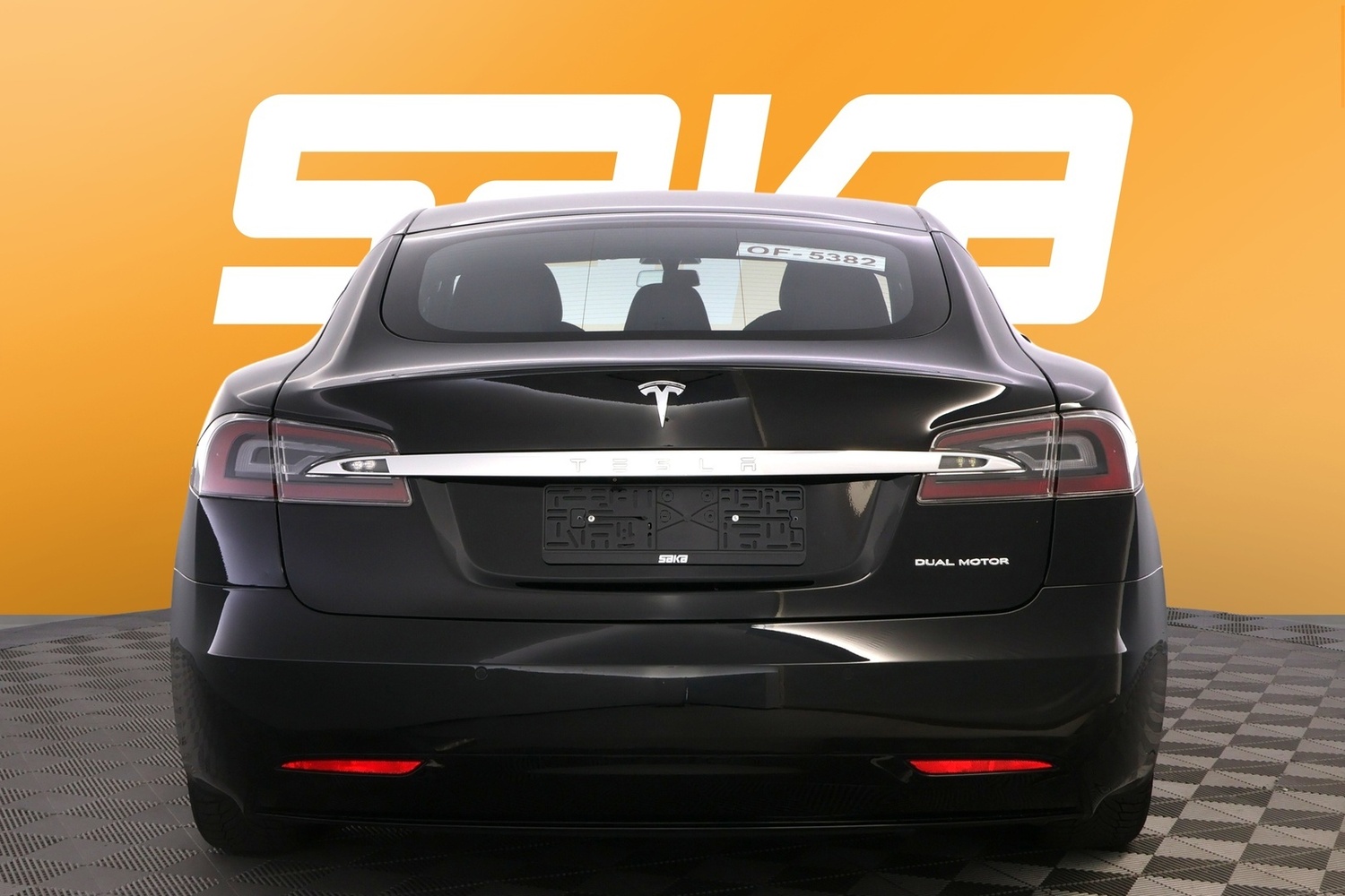 Tesla Model S vaihtoauto