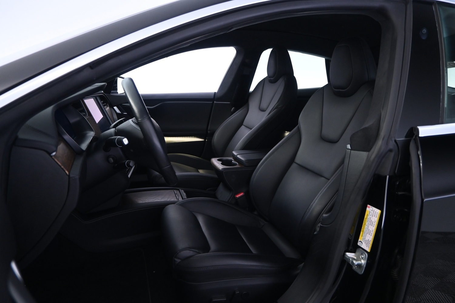 Tesla Model S vaihtoauto