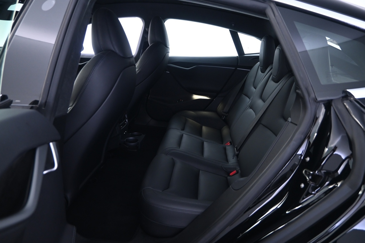 Tesla Model S vaihtoauto