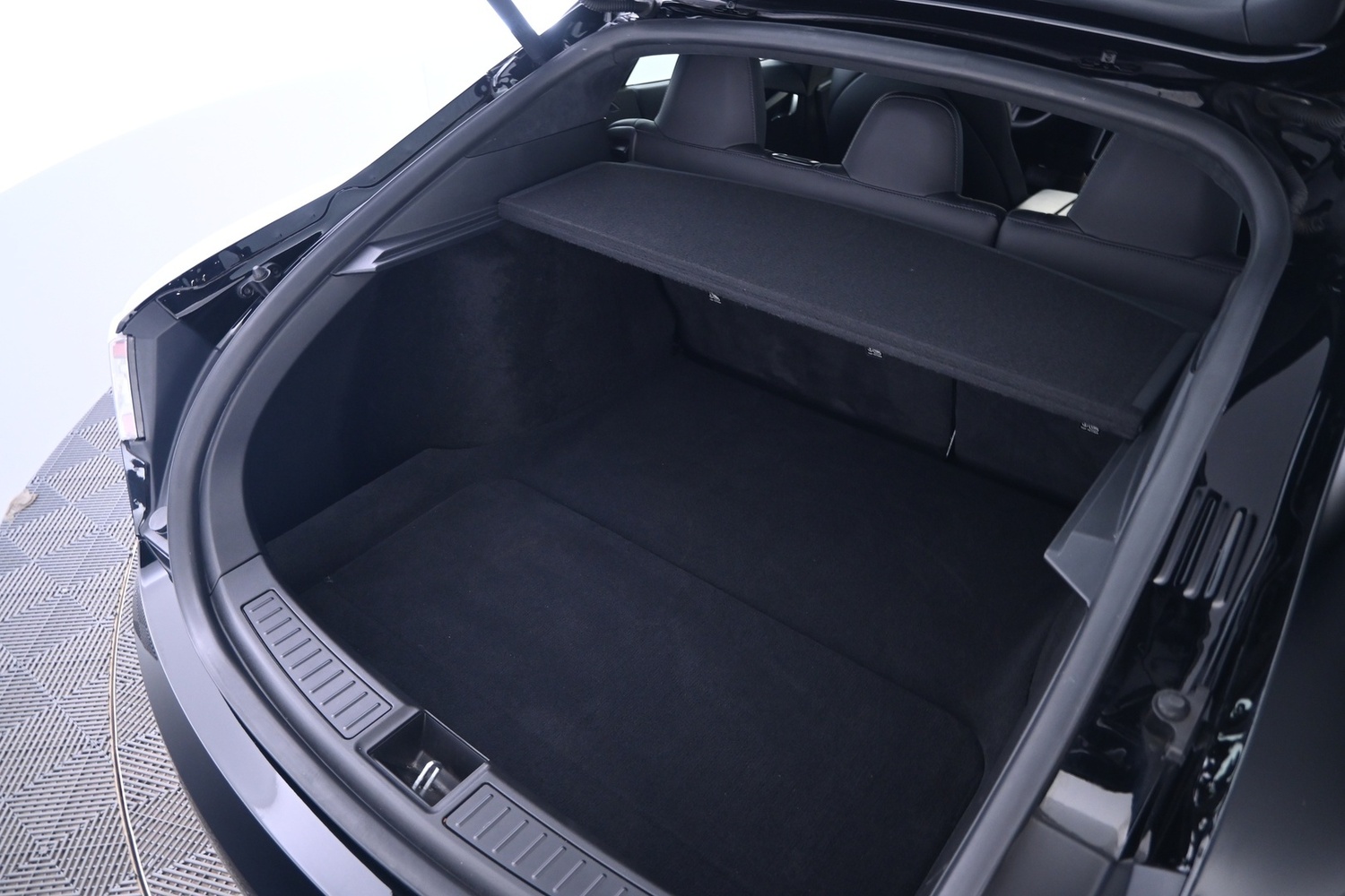 Tesla Model S vaihtoauto