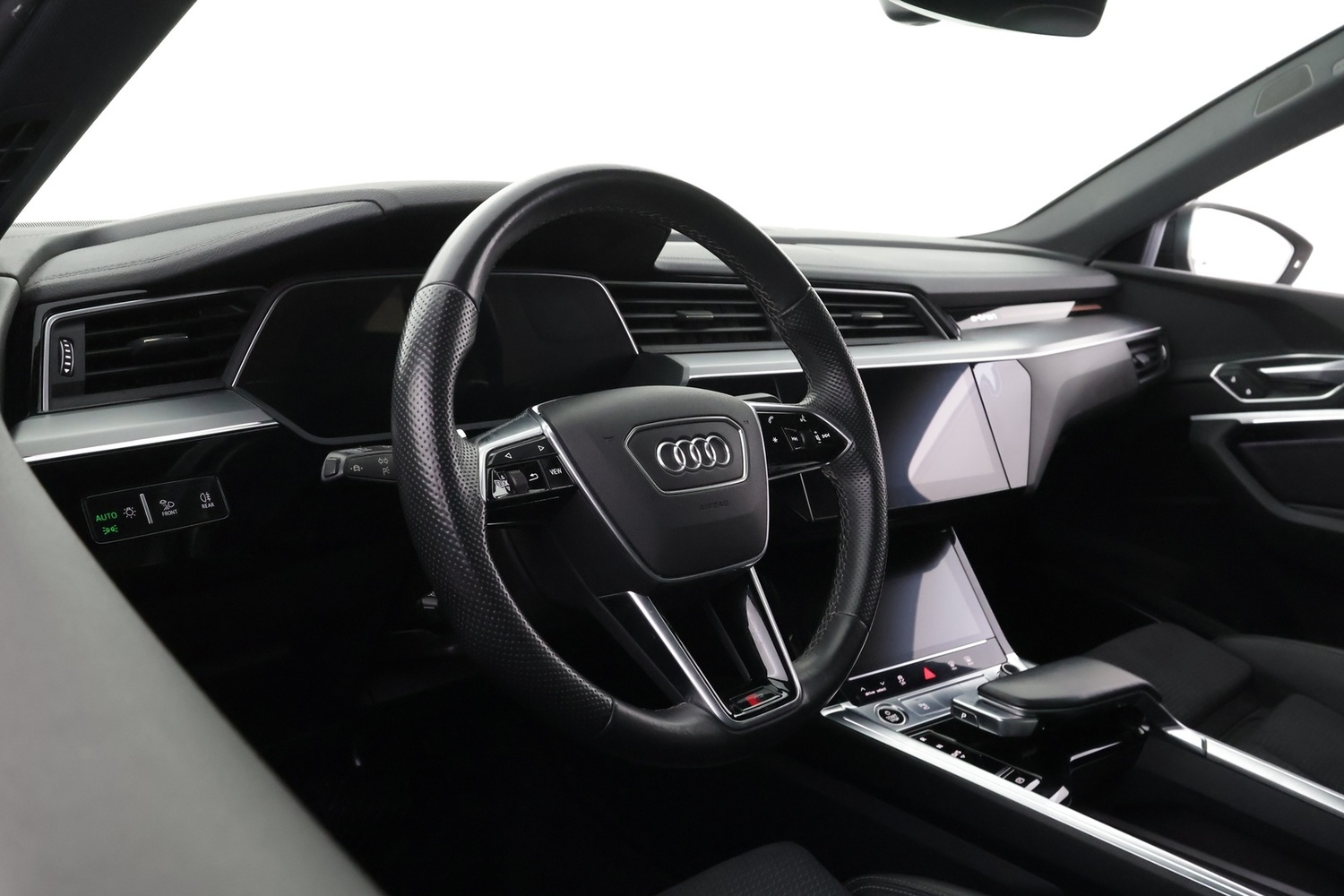 Audi e-tron vaihtoauto