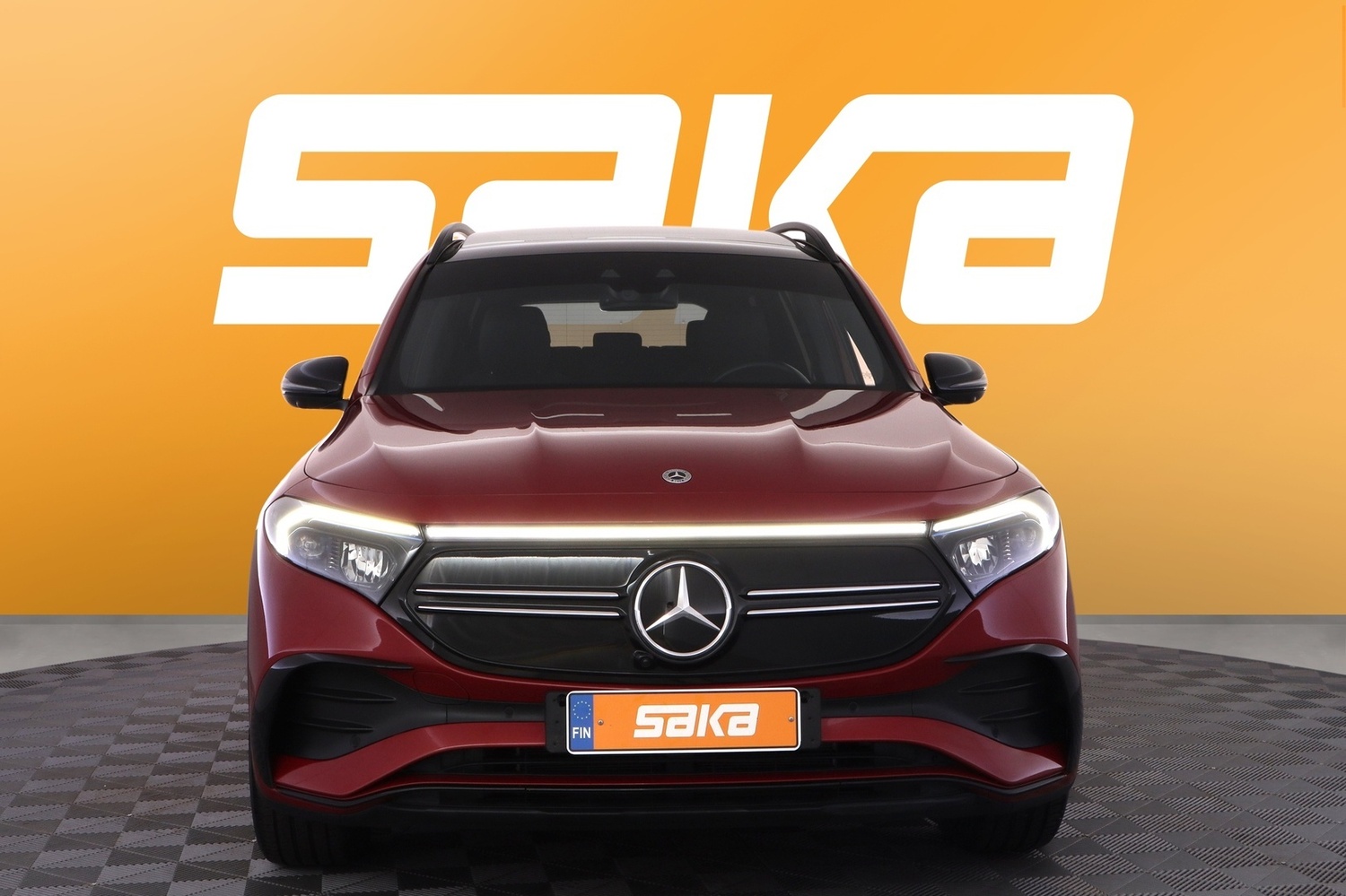 Mercedes-Benz EQB vaihtoauto