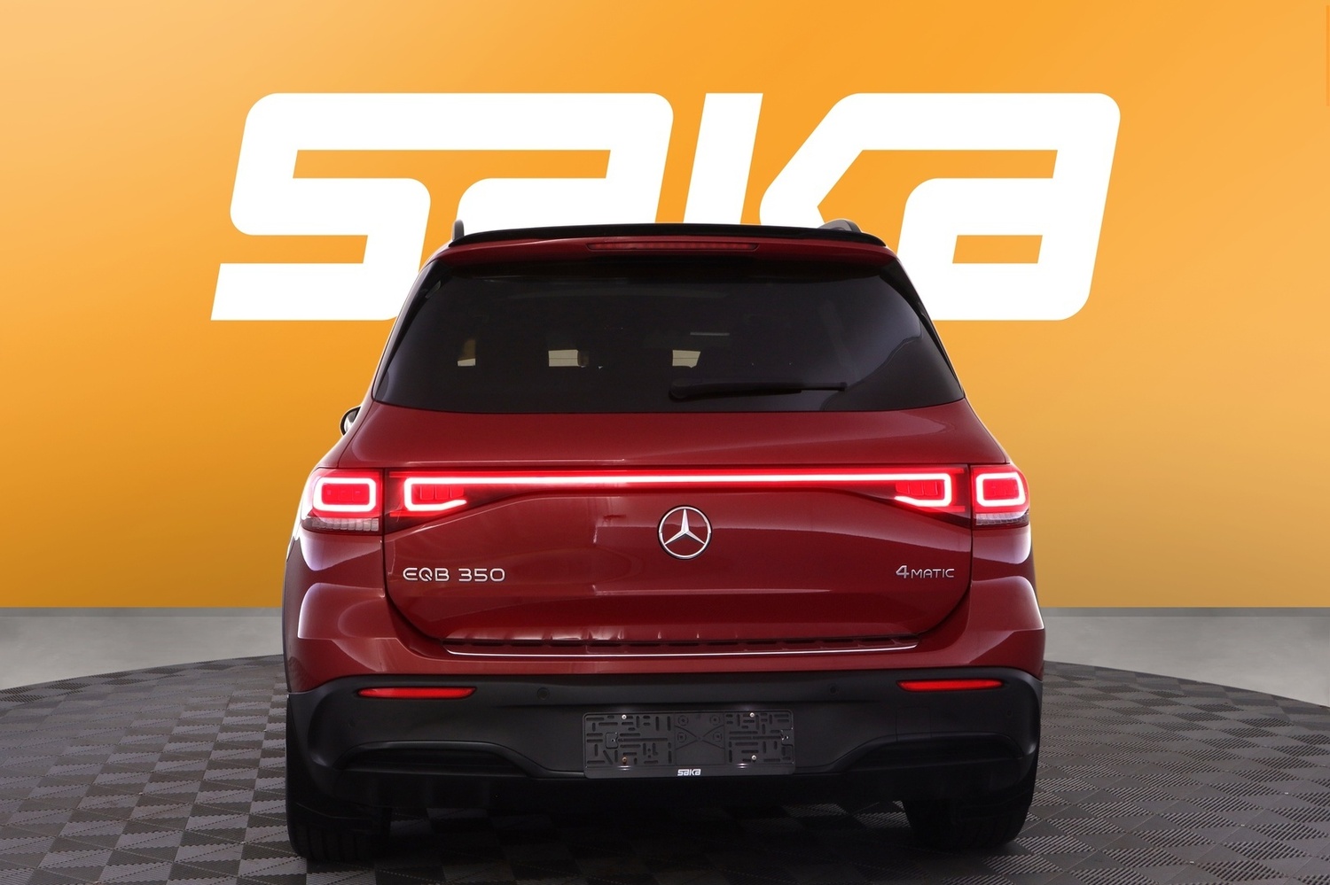 Mercedes-Benz EQB vaihtoauto