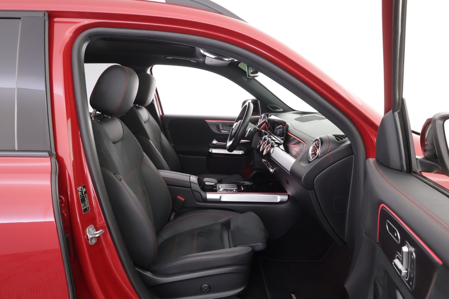 Mercedes-Benz EQB vaihtoauto