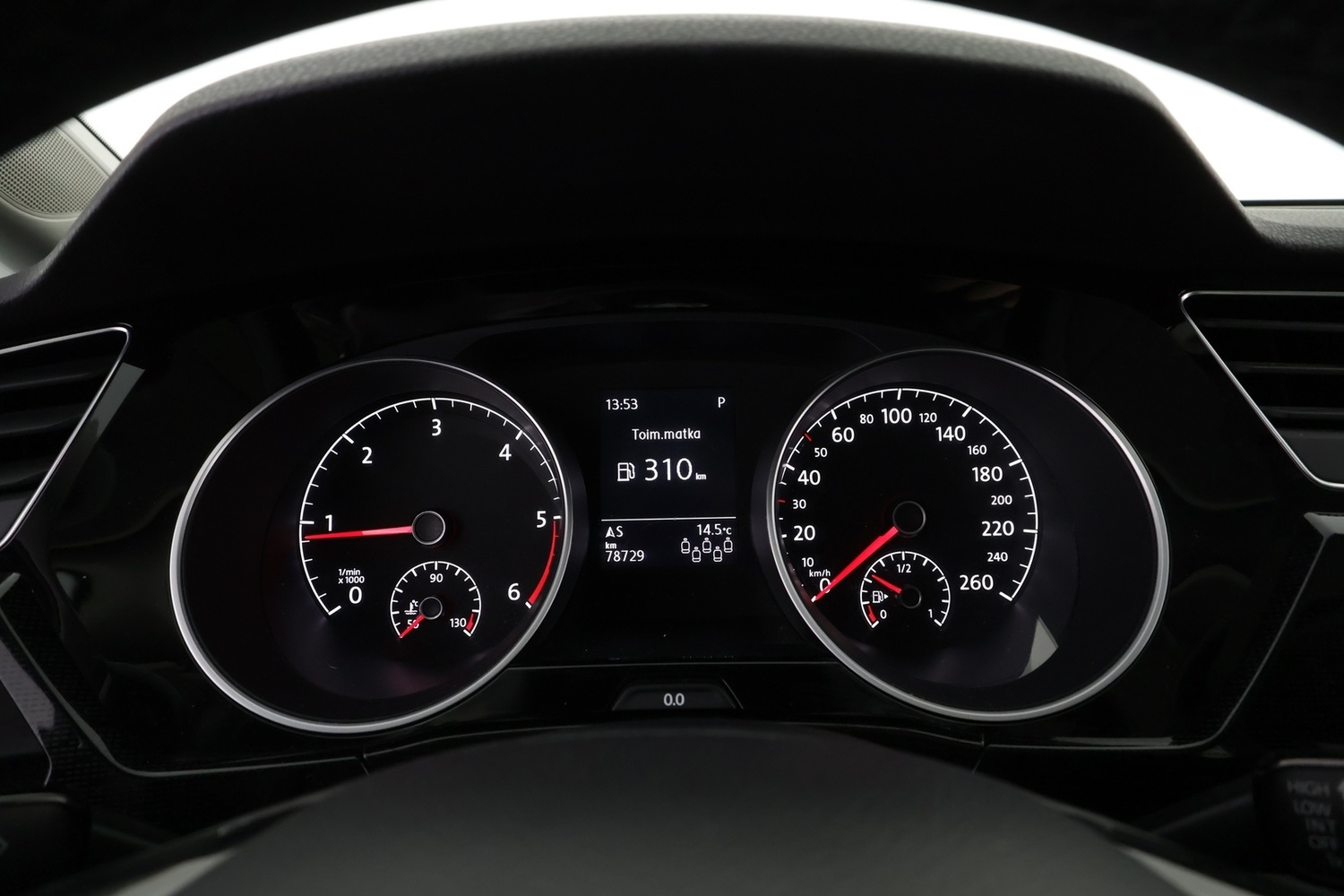 Volkswagen Touran vaihtoauto
