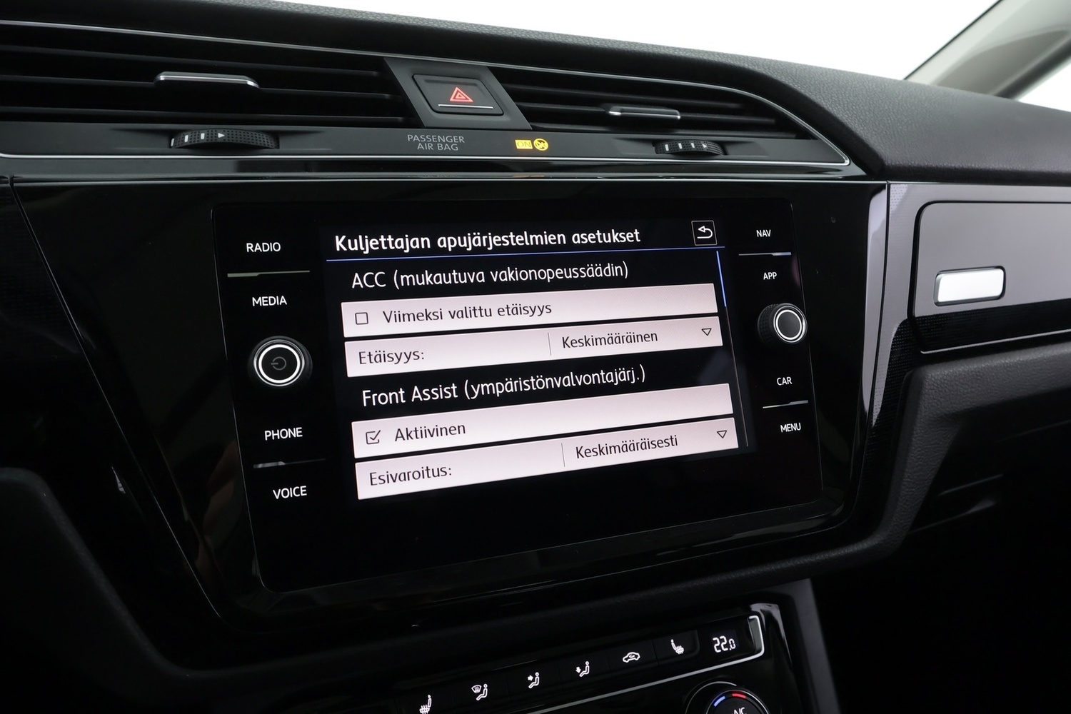 Volkswagen Touran vaihtoauto