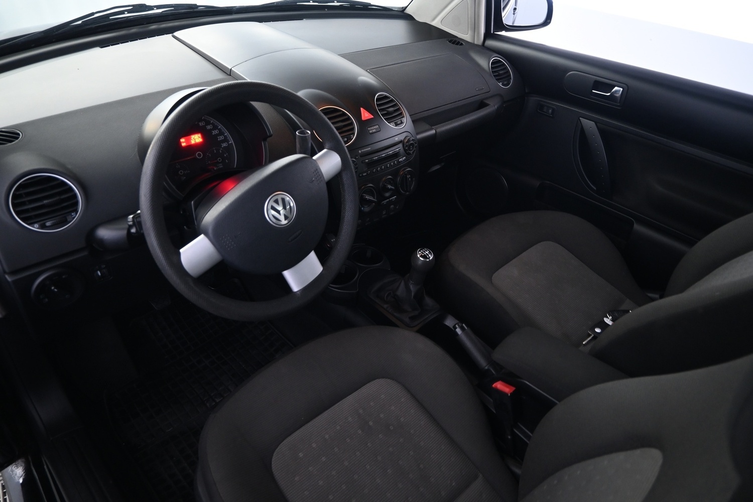Volkswagen New Beetle vaihtoauto