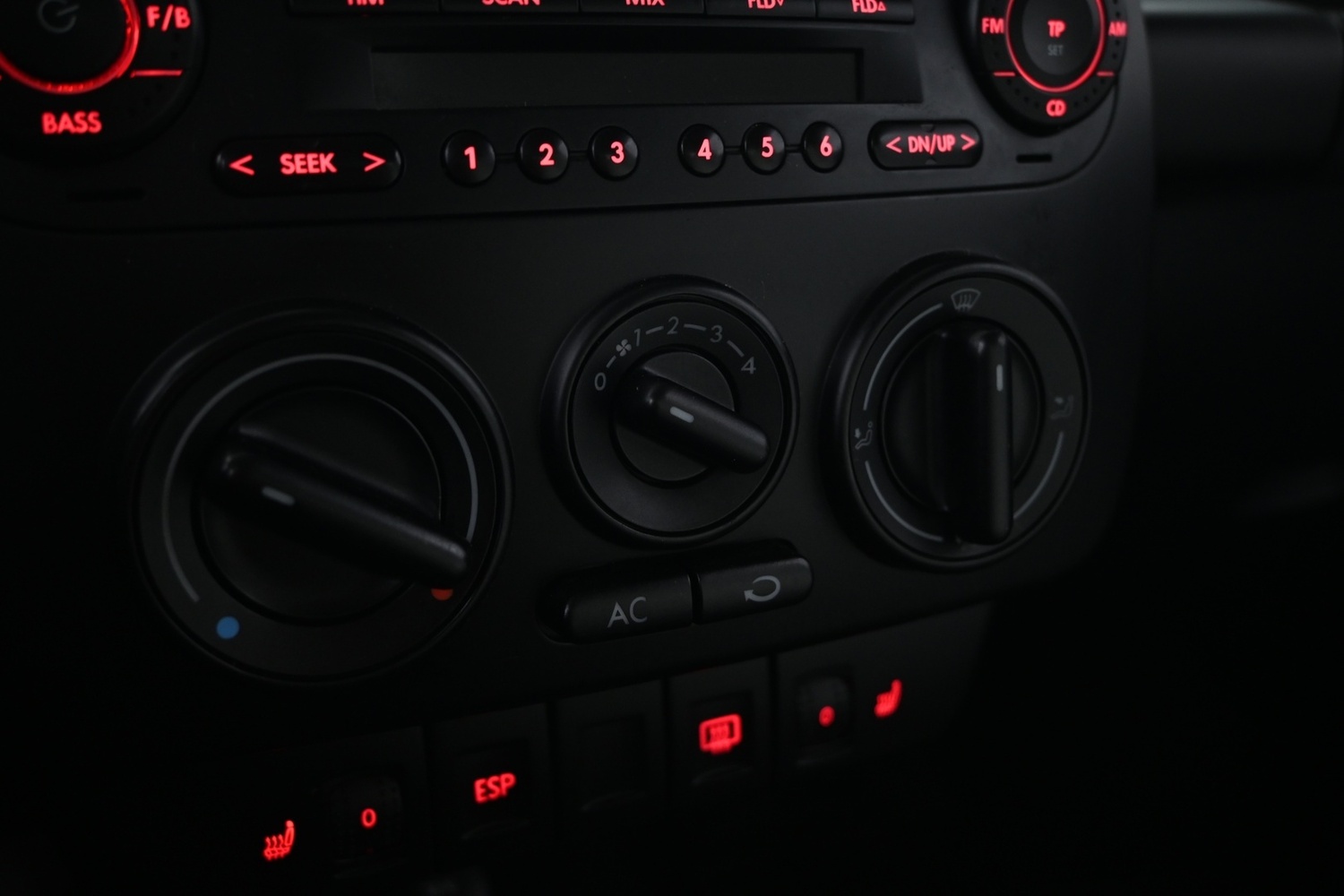 Volkswagen New Beetle vaihtoauto
