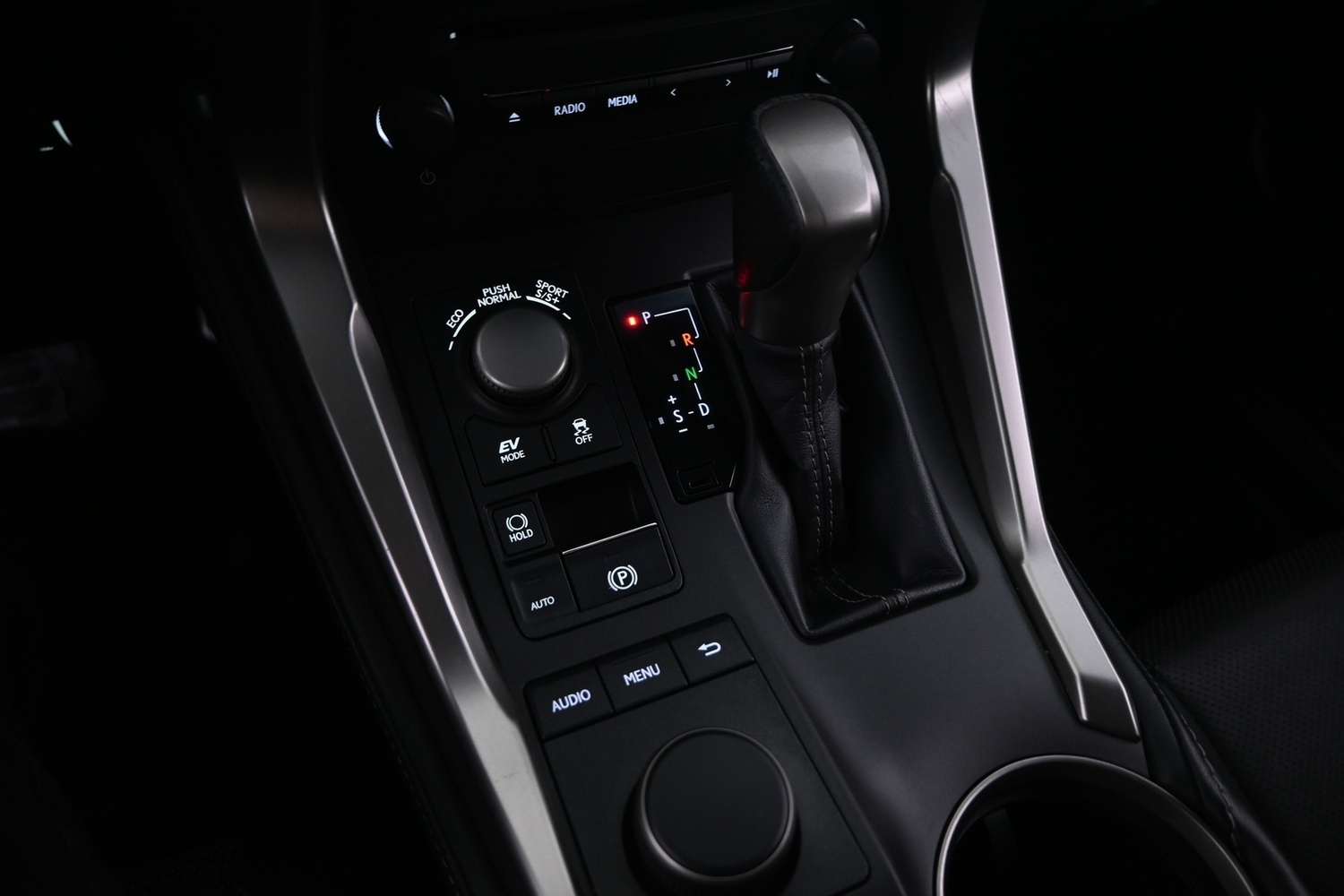 Lexus NX vaihtoauto
