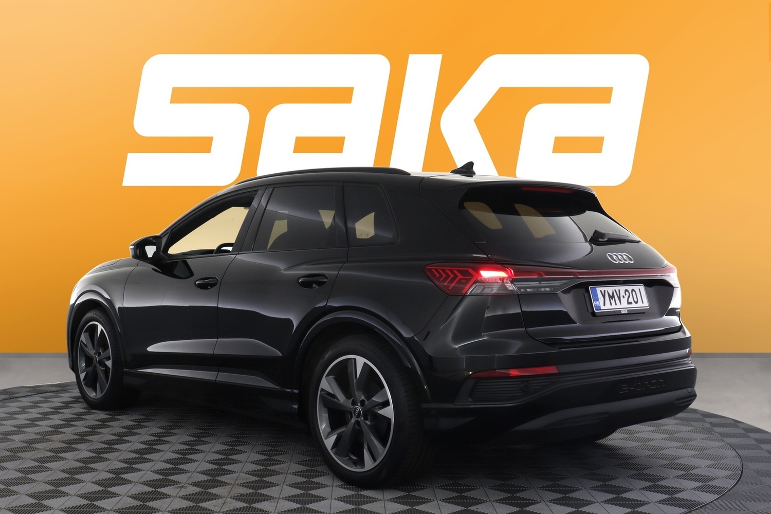 Audi Q4 e-tron vaihtoauto
