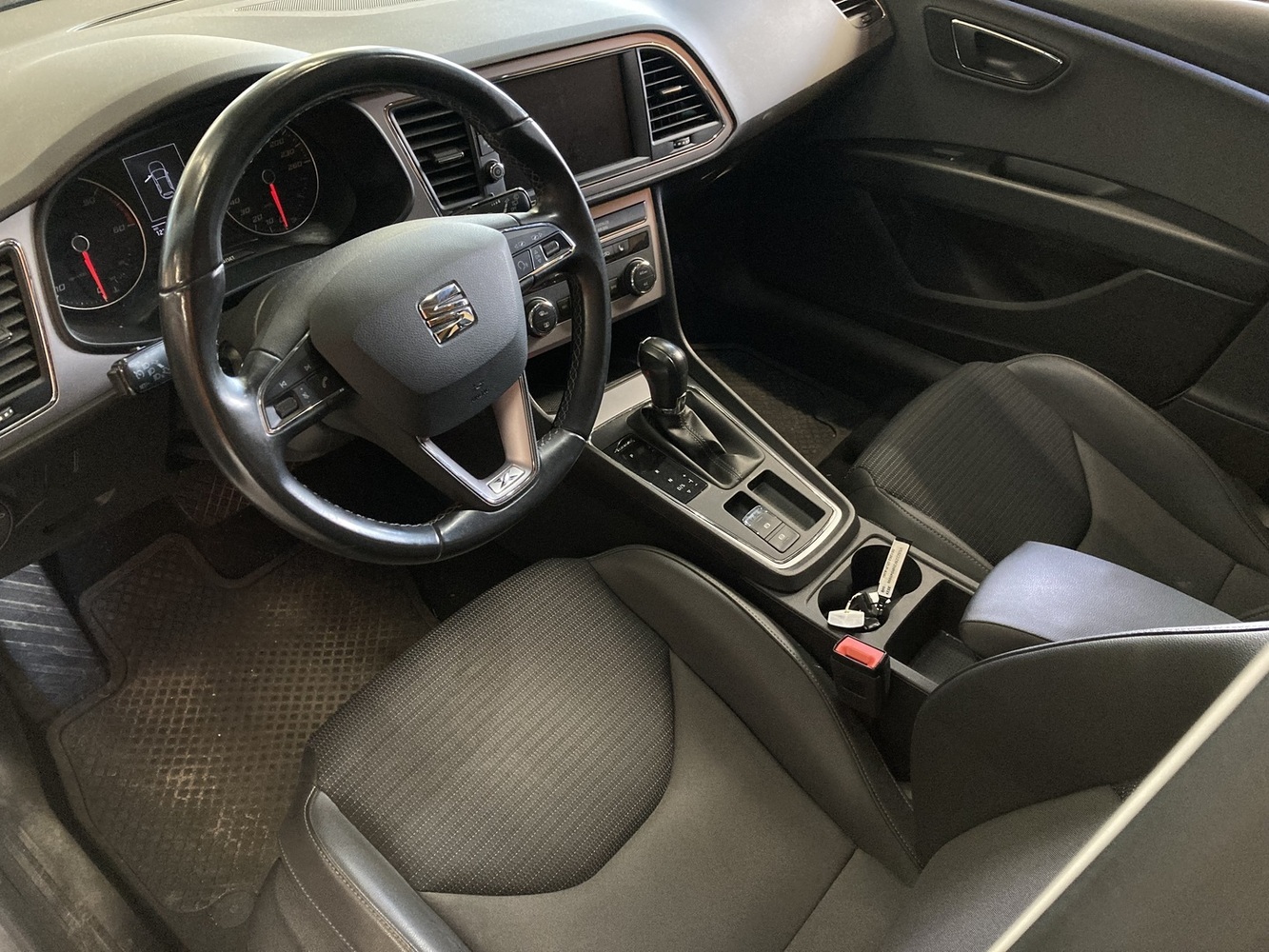SEAT Leon ST vaihtoauto