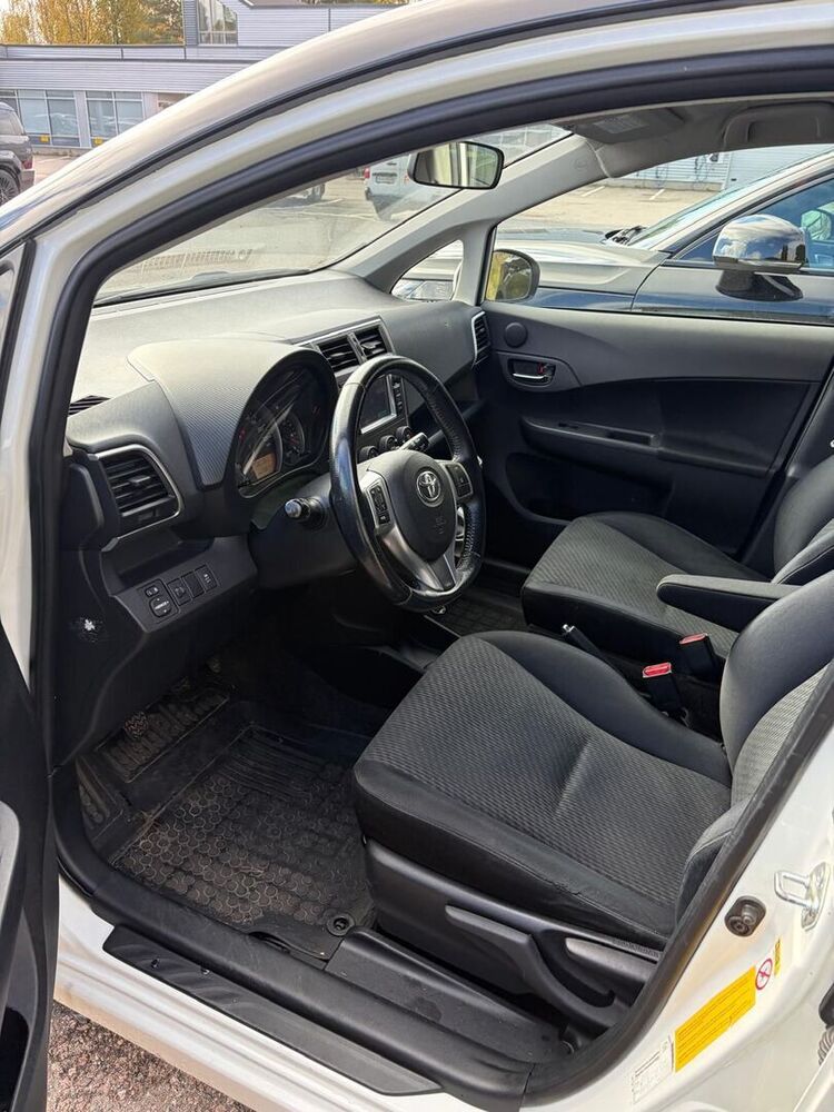 Toyota Verso-S vaihtoauto