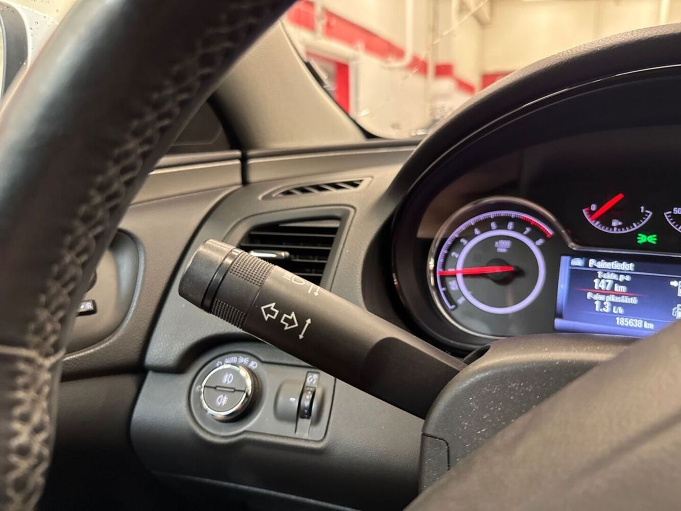 Opel Insignia vaihtoauto