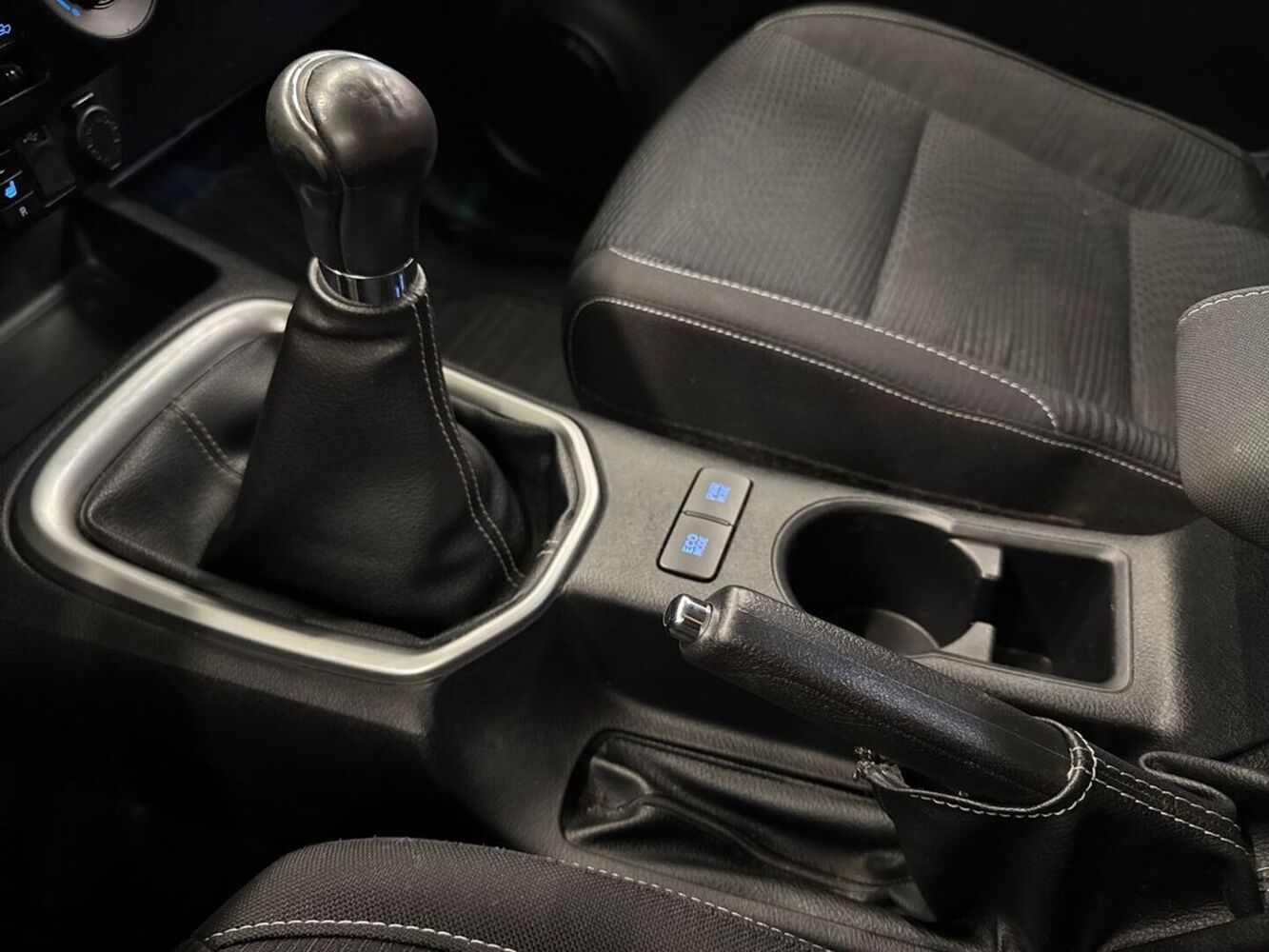 Toyota Hilux vaihtoauto