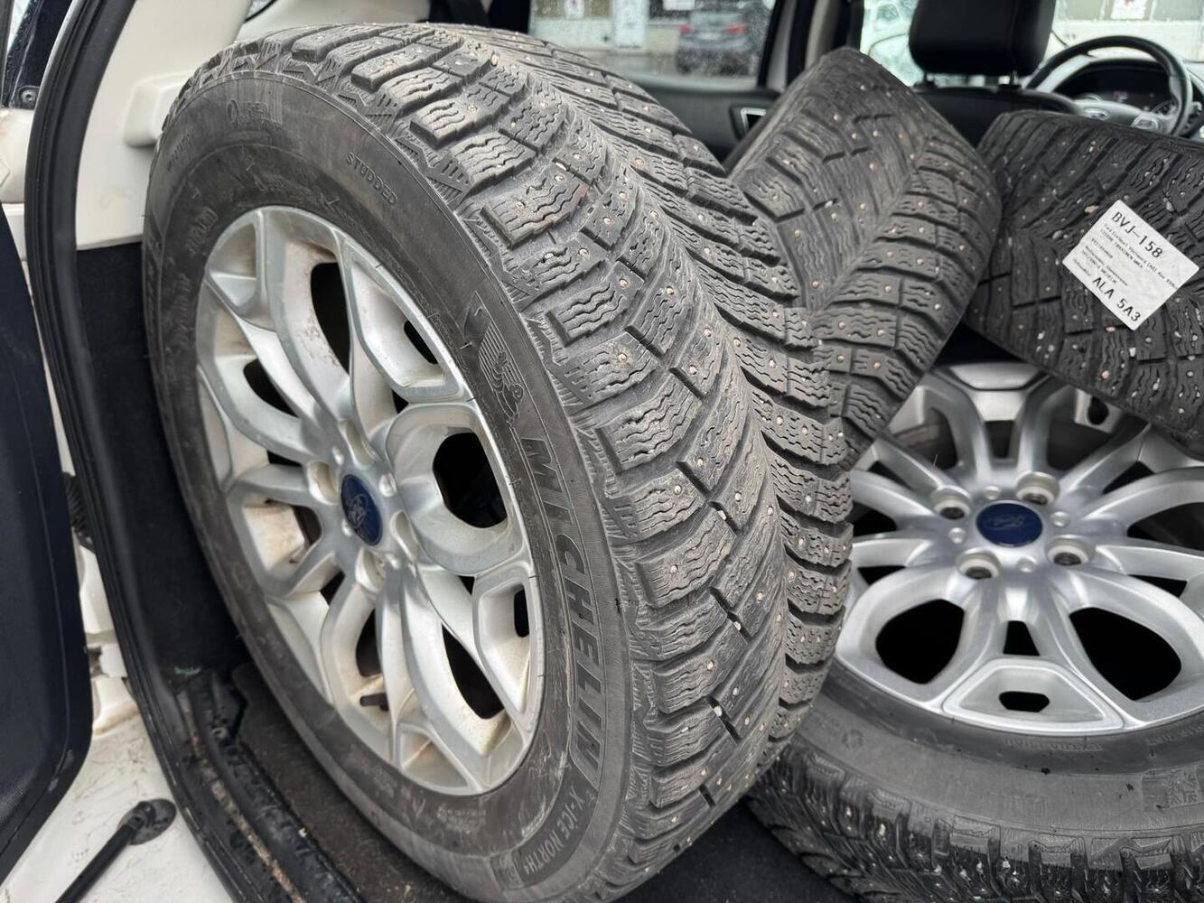 Ford Ecosport vaihtoauto