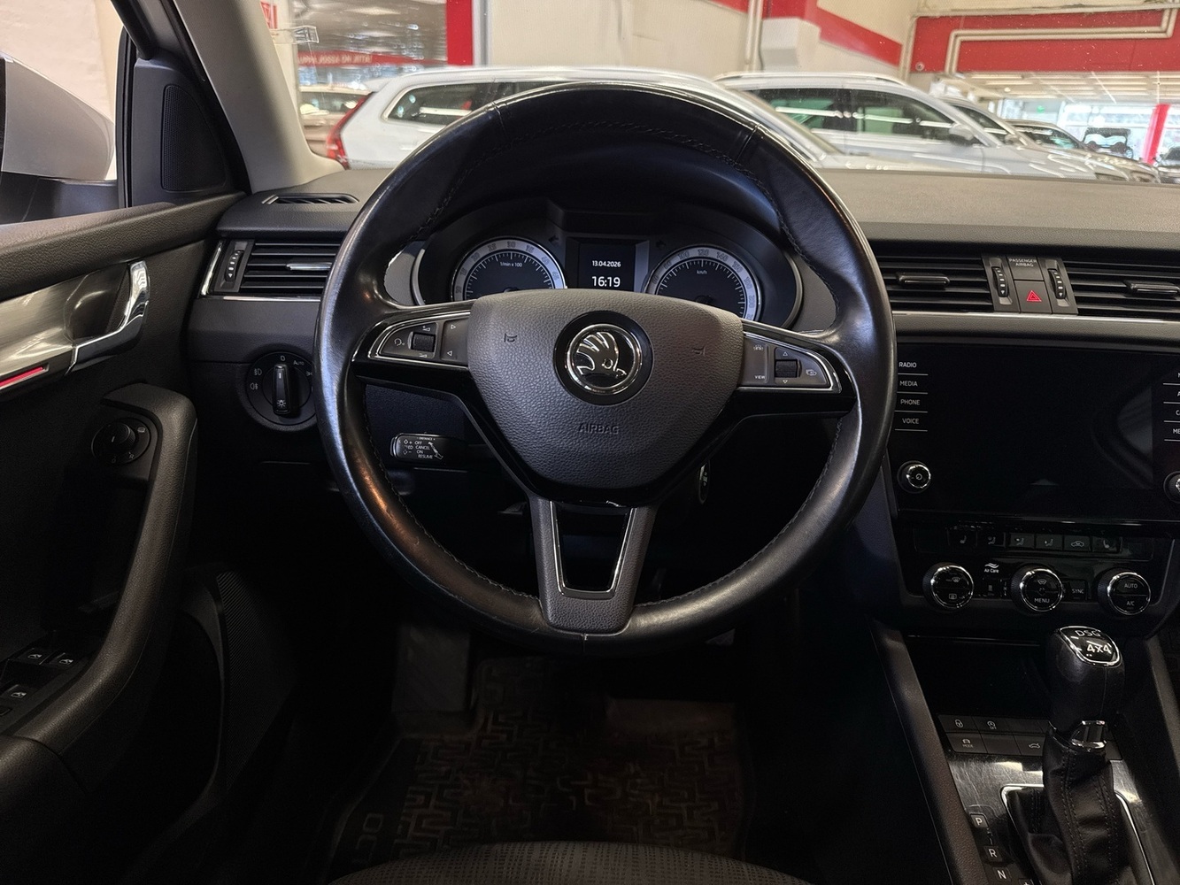 Skoda Octavia vaihtoauto