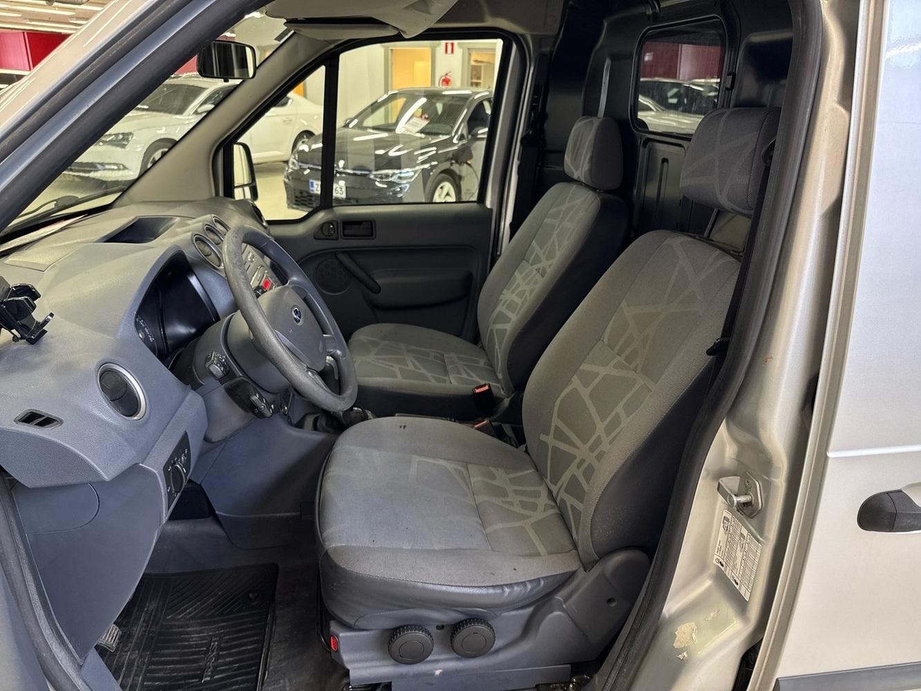 Ford Transit Connect vaihtoauto