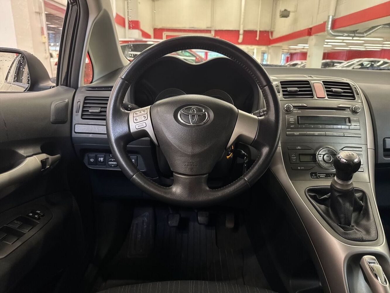 Toyota Auris vaihtoauto