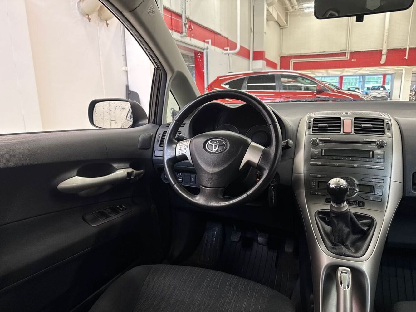 Toyota Auris vaihtoauto
