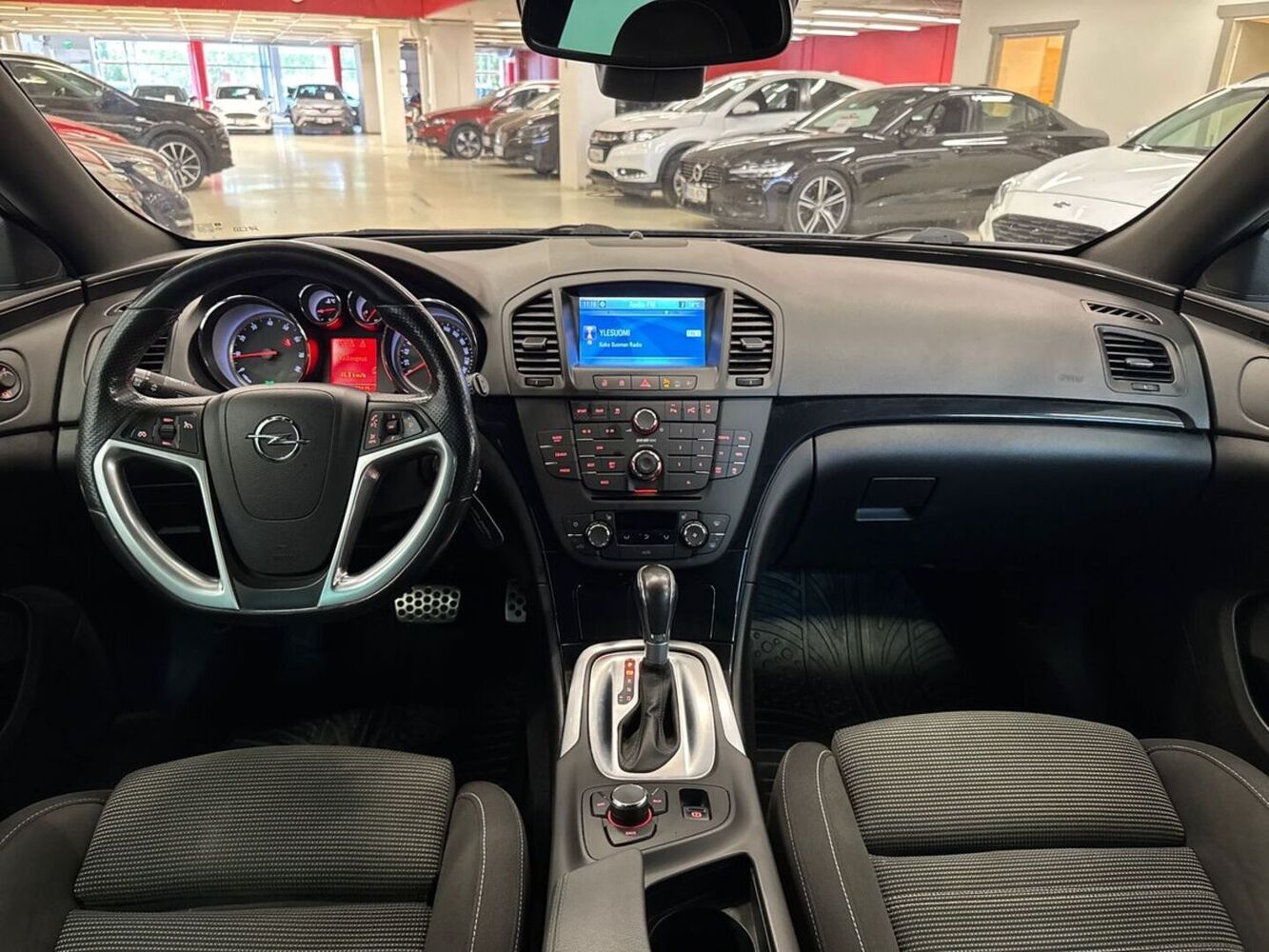 Opel Insignia vaihtoauto