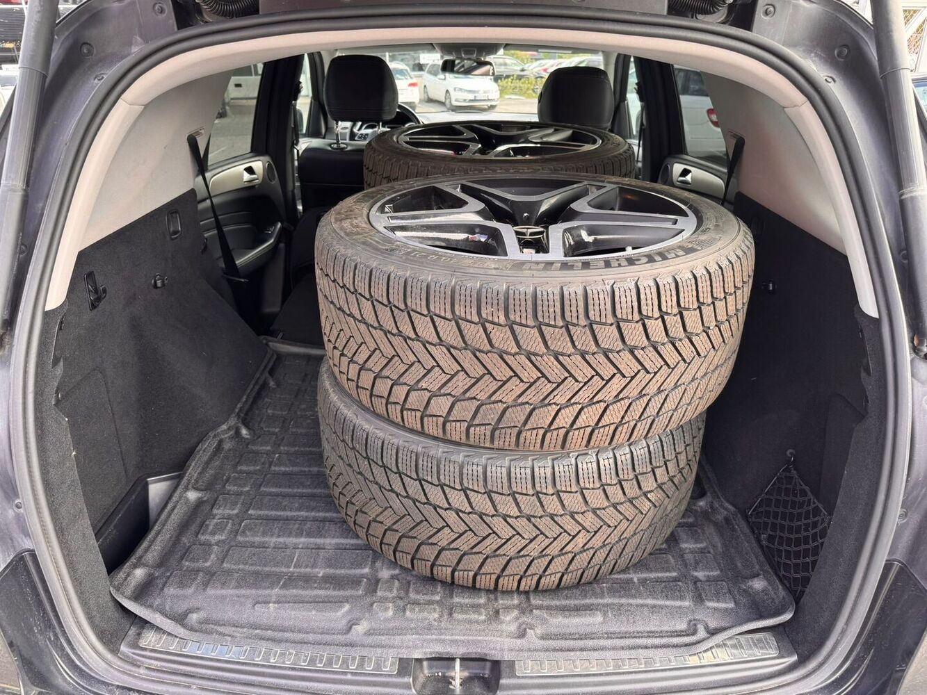 Mercedes-Benz ML vaihtoauto