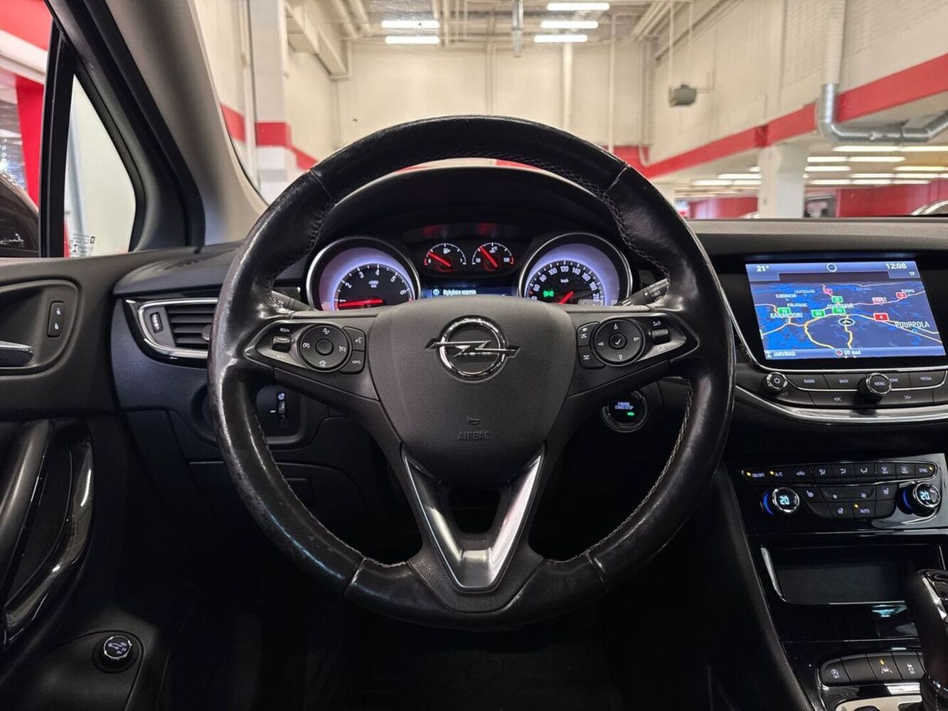 Opel Astra vaihtoauto