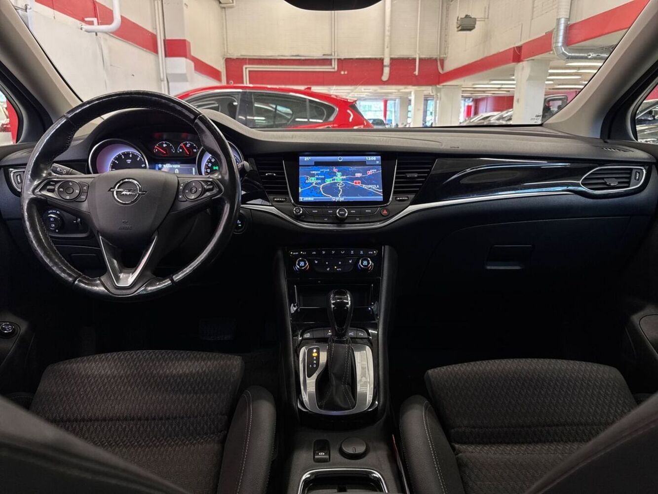 Opel Astra vaihtoauto