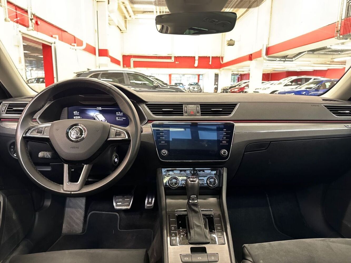 Skoda Superb vaihtoauto