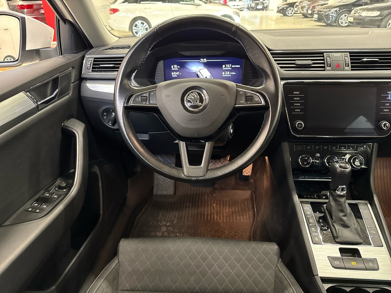 Skoda Superb vaihtoauto