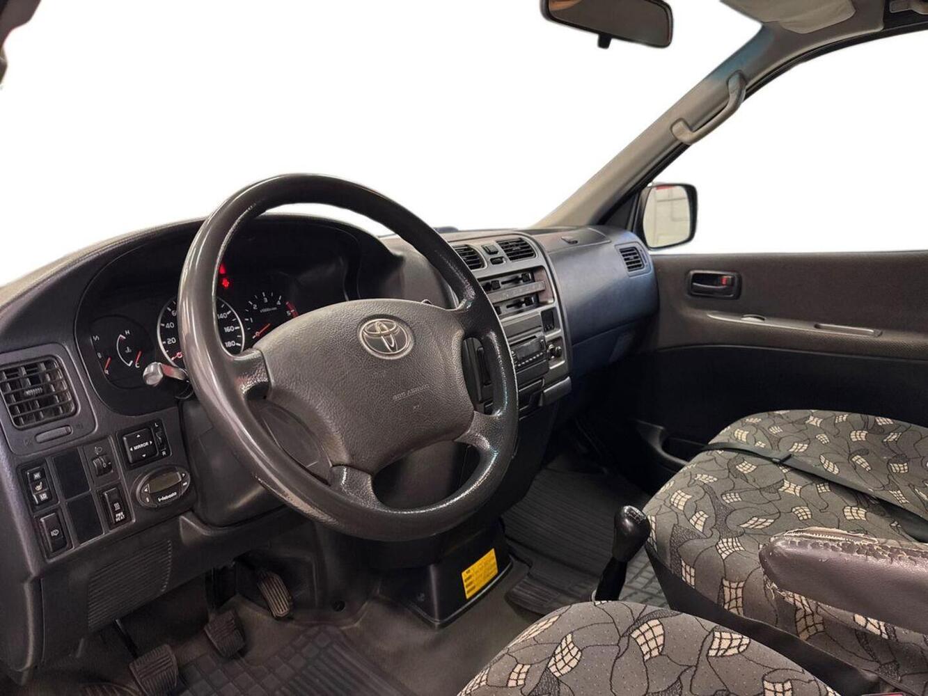 Toyota Hiace vaihtoauto