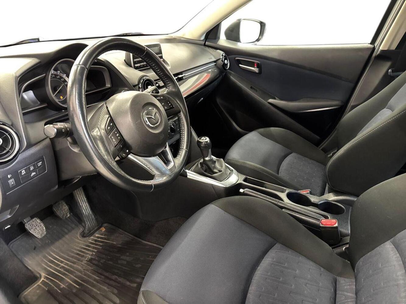 Mazda 2 vaihtoauto