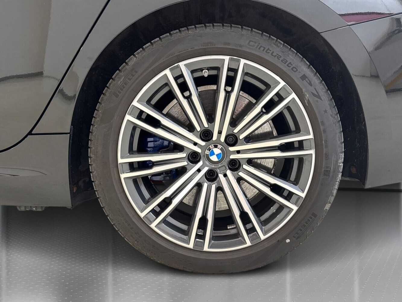 BMW 330 vaihtoauto