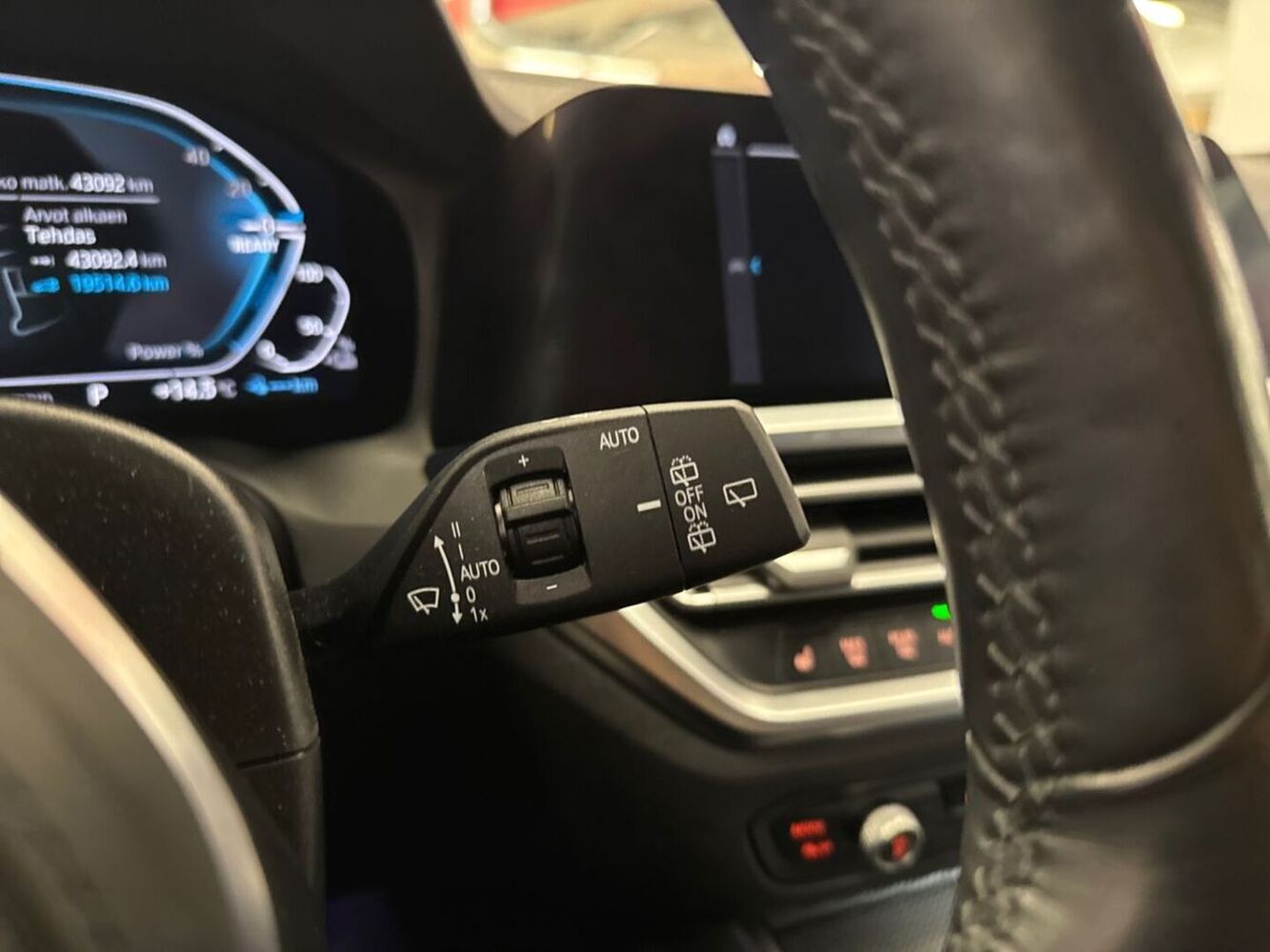 BMW 330 vaihtoauto