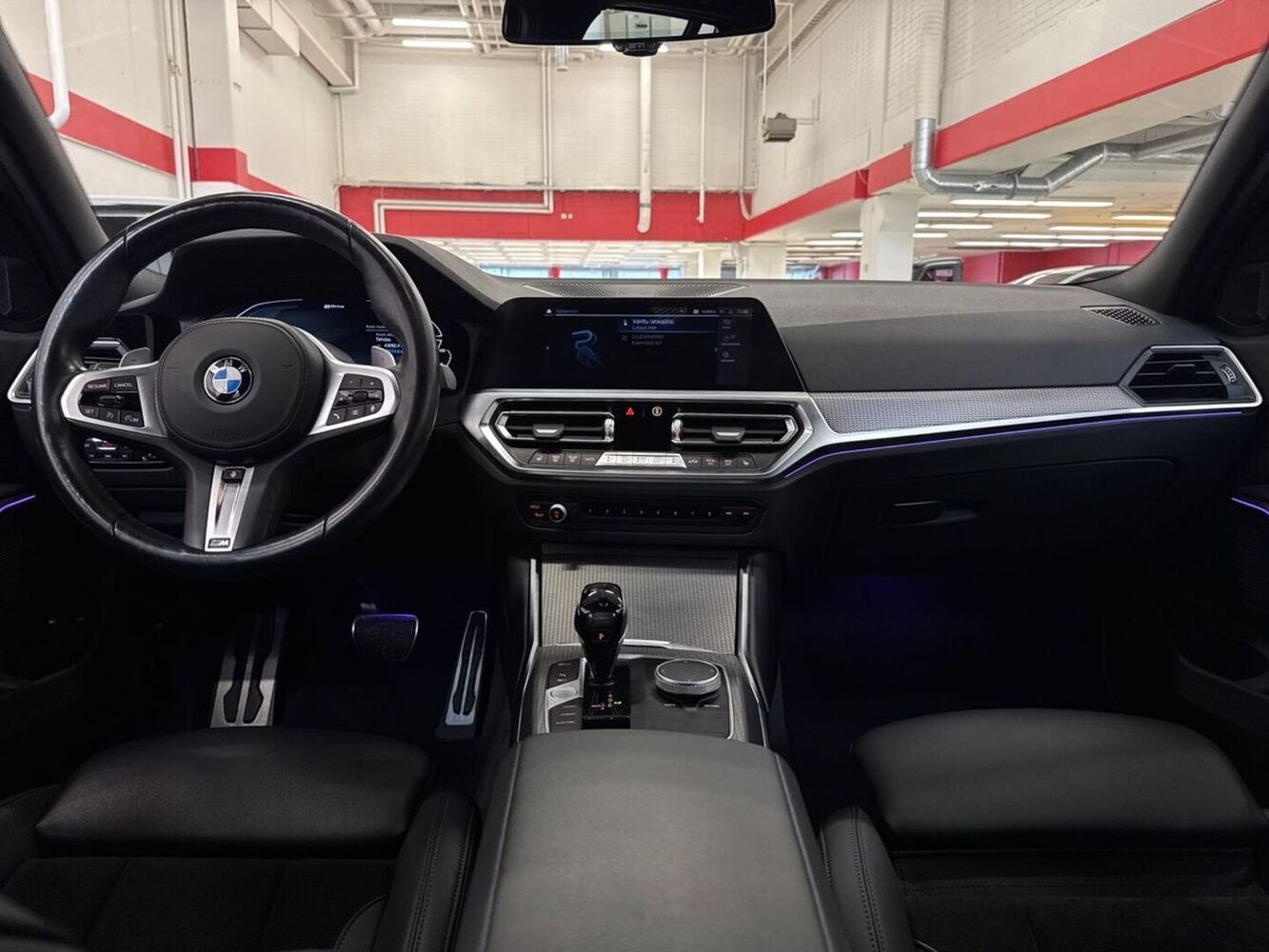 BMW 330 vaihtoauto