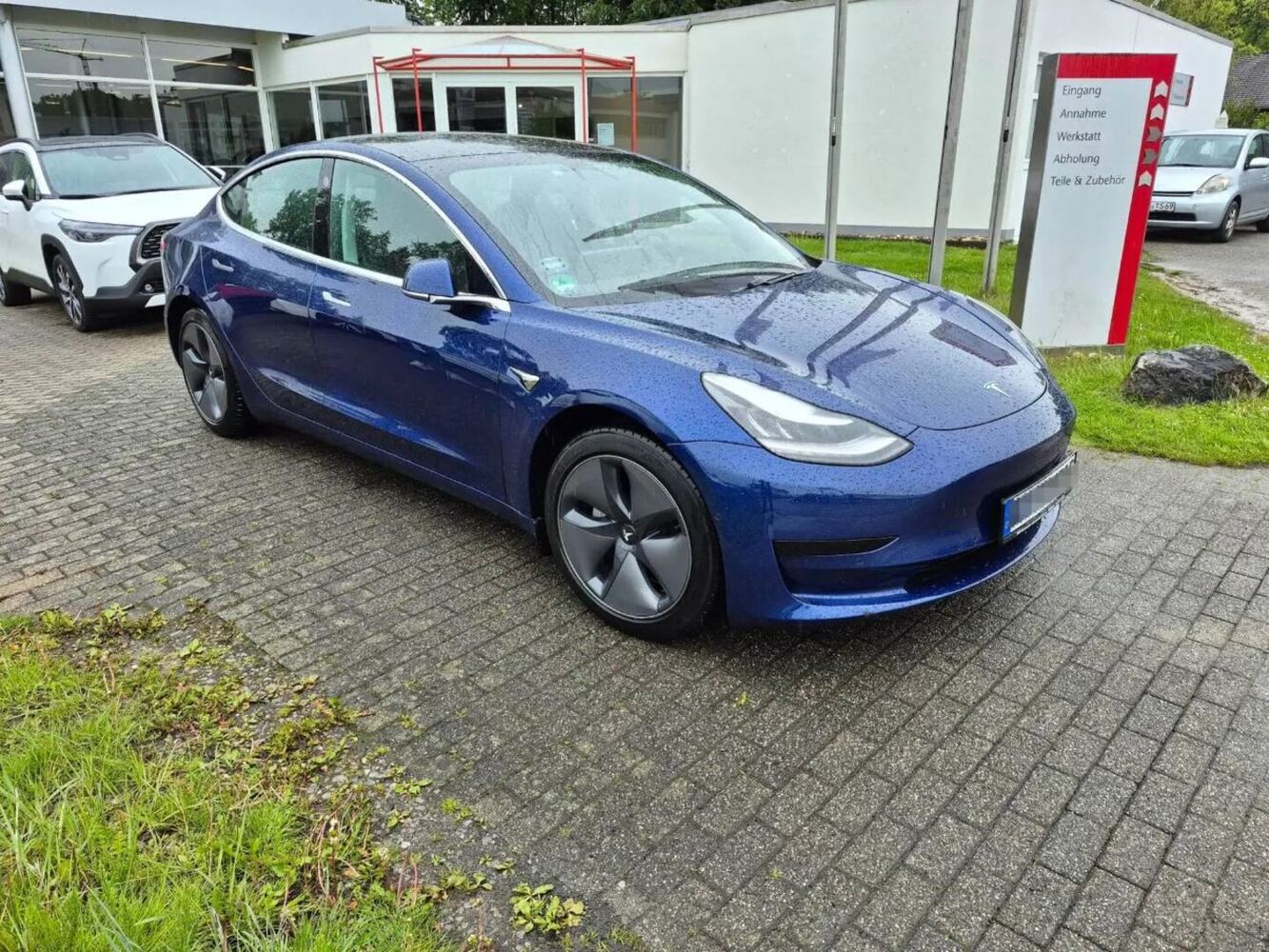 Tesla Model 3 vaihtoauto