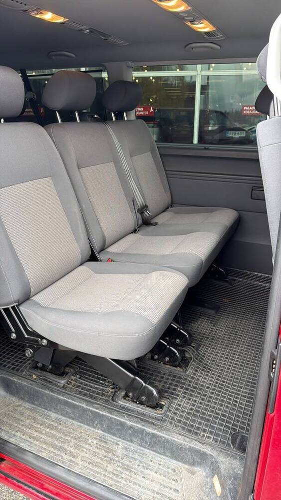 Volkswagen Caravelle vaihtoauto