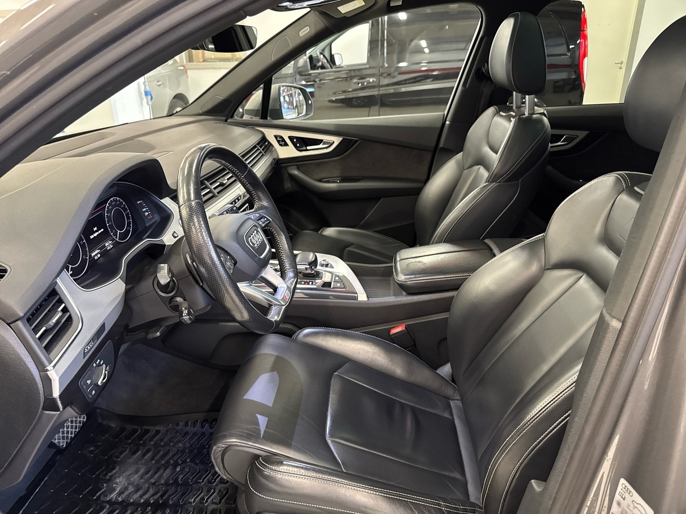 Audi Q7 vaihtoauto