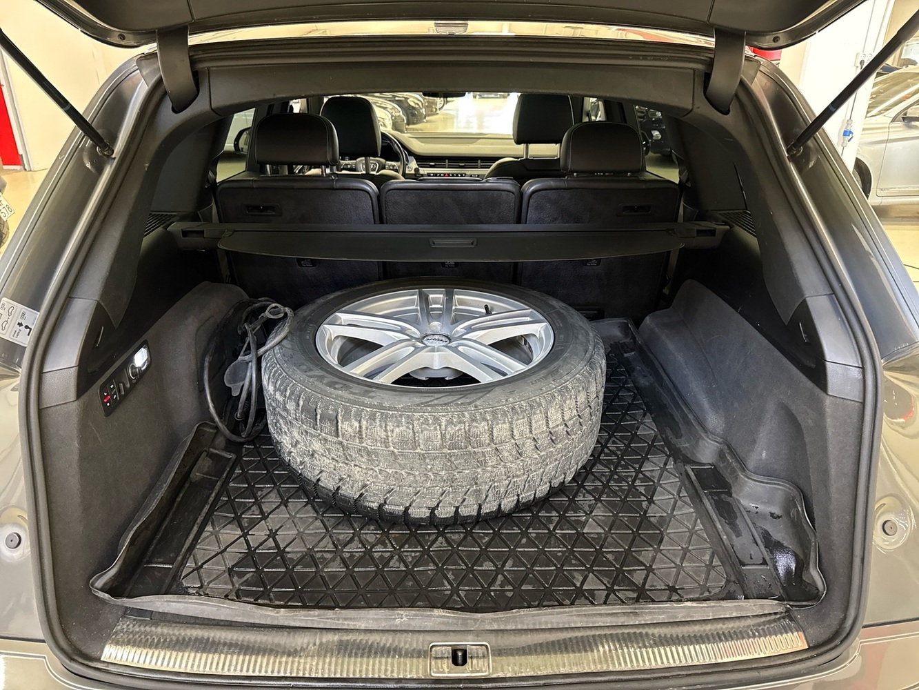 Audi Q7 vaihtoauto