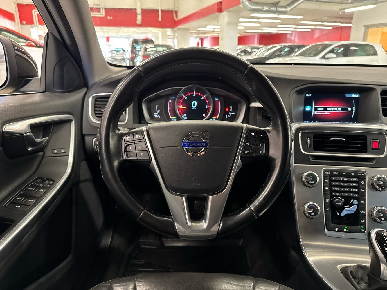 Volvo V60 vaihtoauto
