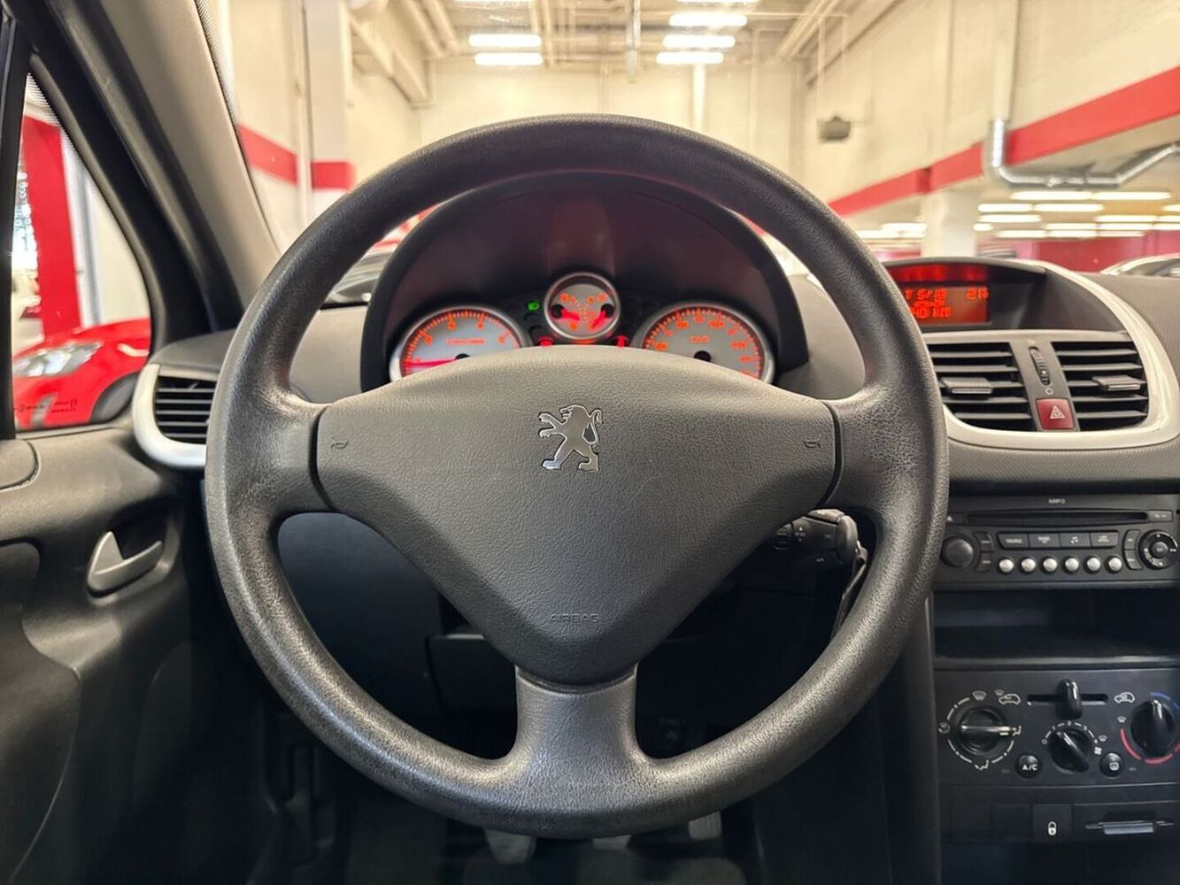 Peugeot 207 vaihtoauto