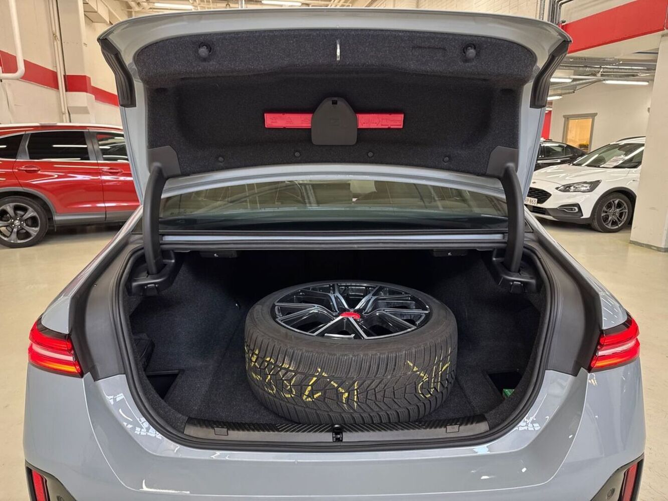 BMW i5 vaihtoauto