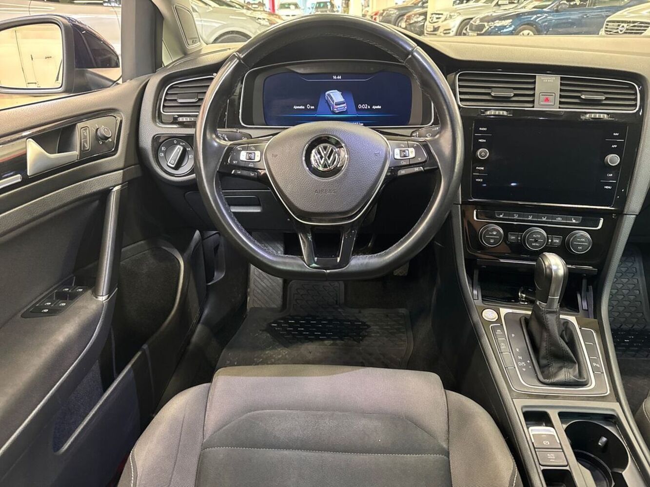 Volkswagen Golf vaihtoauto