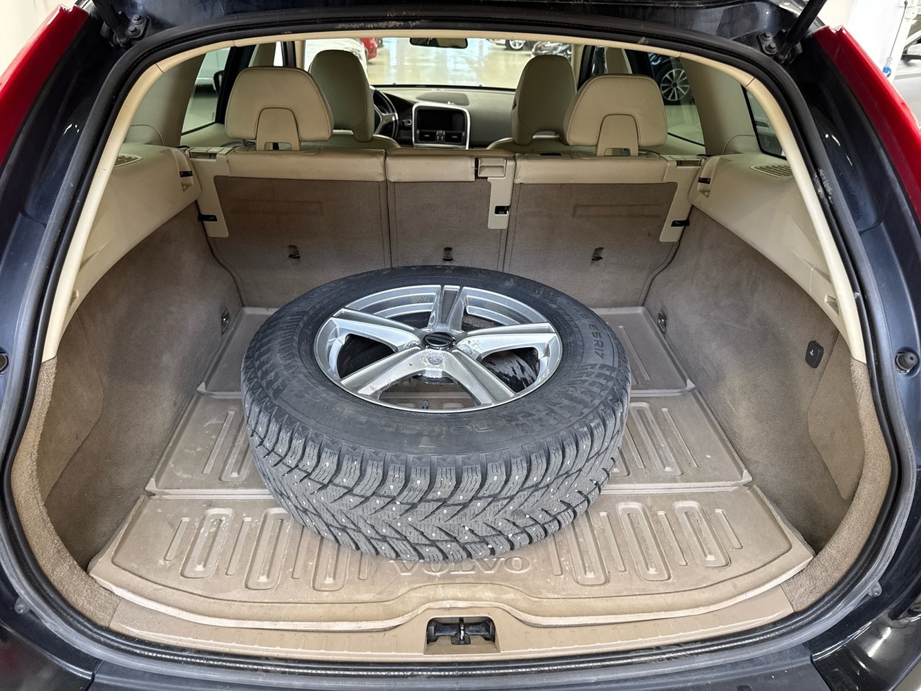 Volvo XC60 vaihtoauto