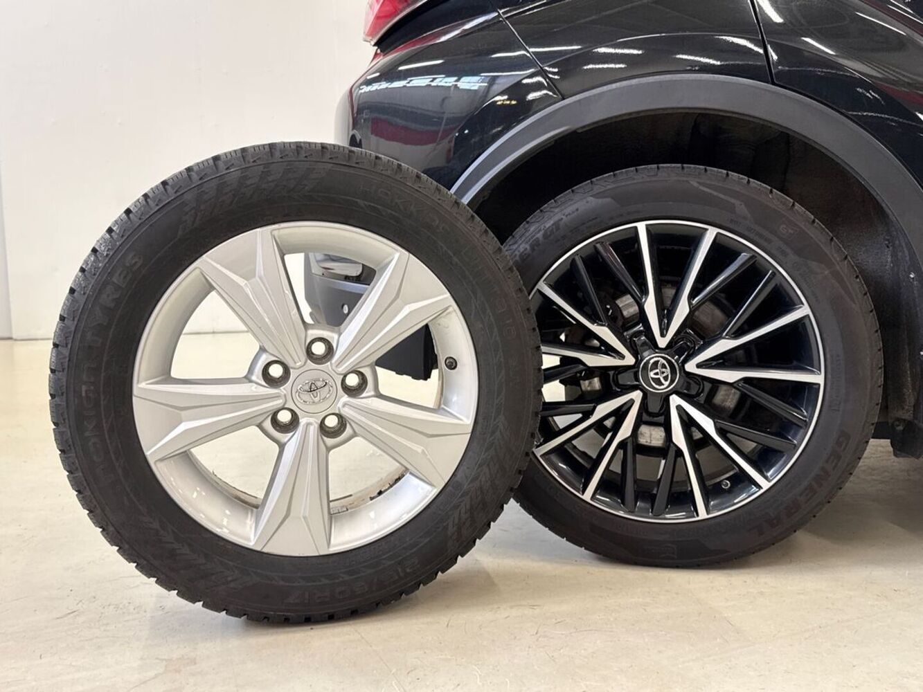 Toyota C-HR vaihtoauto