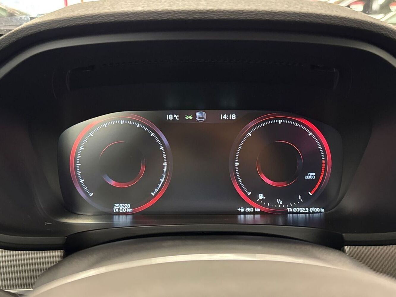 Volvo V90 Cross Country vaihtoauto