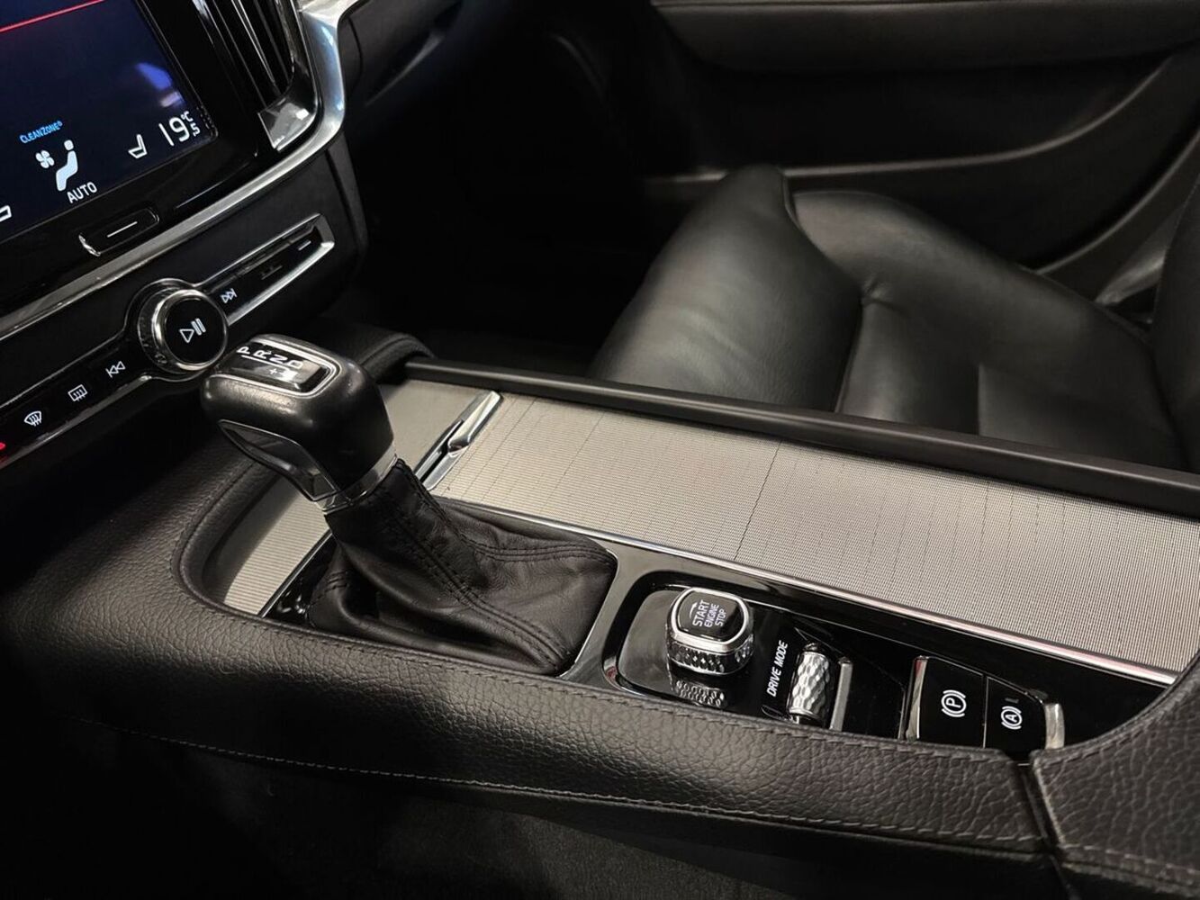 Volvo V90 Cross Country vaihtoauto